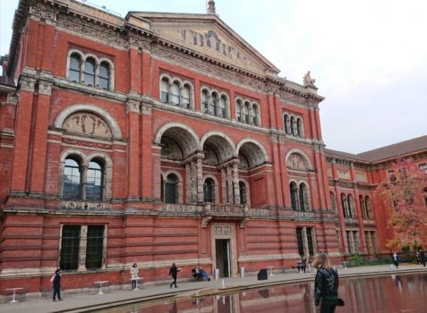 V&A MuseumでDior展