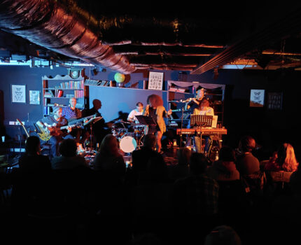 アットホームなジャズ&ワールドミュージックイベント Amore Jazz and World Music Night – Riverside Studio